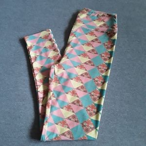 Harlequin Triangle Design Leggings by LulaRoe